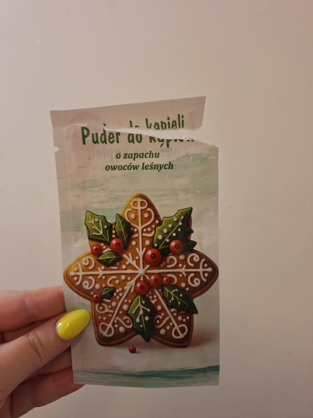 Denkowanie część druga :)  Kwiecień w wiosenno-wielkanocnych barwach - denkuję w żółci, zieleni, bieli i różu. 🐣🍀🐇🌸