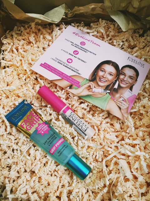 Testowanie Dresscloud Eveline baza pod makijaż i żel do brwi 