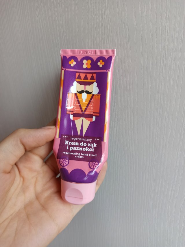 Denkowanie część druga :)  Kwiecień w wiosenno-wielkanocnych barwach - denkuję w żółci, zieleni, bieli i różu. 🐣🍀🐇🌸