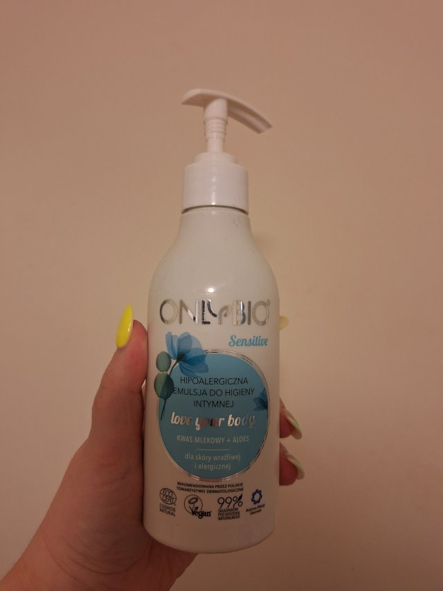 Denkowanie część druga :)  Kwiecień w wiosenno-wielkanocnych barwach - denkuję w żółci, zieleni, bieli i różu. 🐣🍀🐇🌸