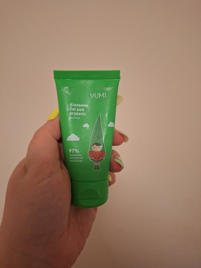 Denkowanie część druga :)  Kwiecień w wiosenno-wielkanocnych barwach - denkuję w żółci, zieleni, bieli i różu. 🐣🍀🐇🌸