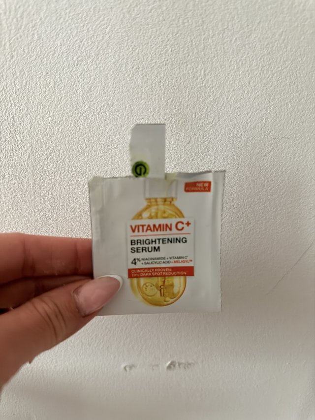 Denkowanie część druga :)  Kwiecień w wiosenno-wielkanocnych barwach - denkuję w żółci, zieleni, bieli i różu. 🐣🍀🐇🌸