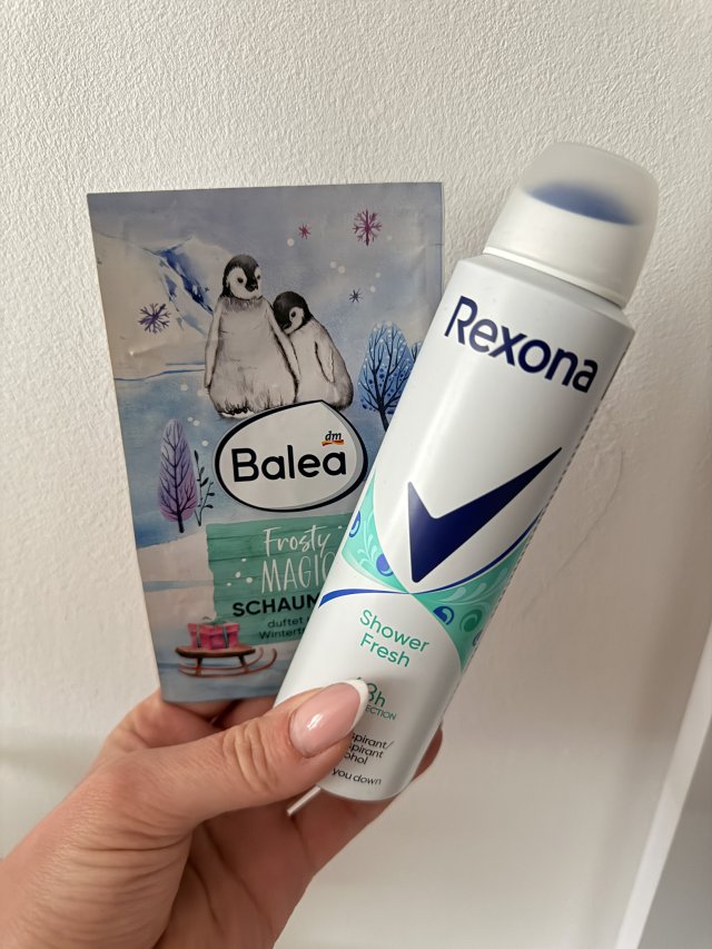 Denkowanie część druga :)  Kwiecień w wiosenno-wielkanocnych barwach - denkuję w żółci, zieleni, bieli i różu. 🐣🍀🐇🌸