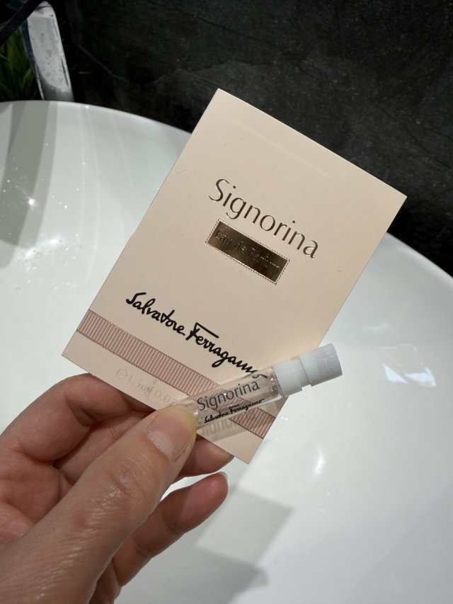 Denkowanie część druga :)  Kwiecień w wiosenno-wielkanocnych barwach - denkuję w żółci, zieleni, bieli i różu. 🐣🍀🐇🌸