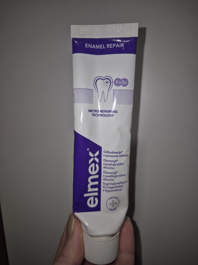 Denkowanie część druga :)  Kwiecień w wiosenno-wielkanocnych barwach - denkuję w żółci, zieleni, bieli i różu. 🐣🍀🐇🌸