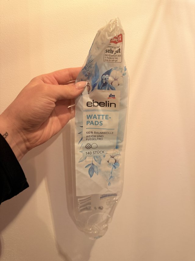 Denkowanie część druga :)  Kwiecień w wiosenno-wielkanocnych barwach - denkuję w żółci, zieleni, bieli i różu. 🐣🍀🐇🌸