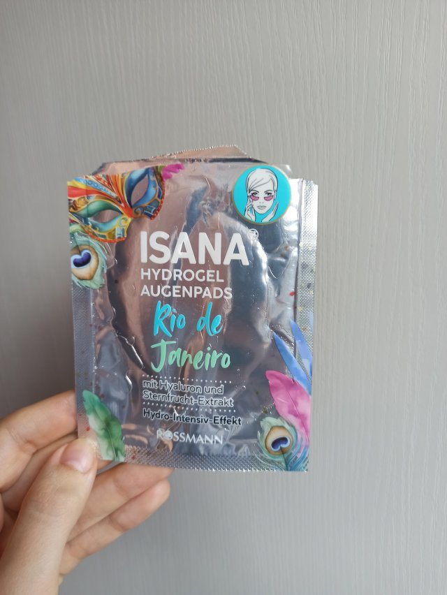 Denkowanie część druga :)  Kwiecień w wiosenno-wielkanocnych barwach - denkuję w żółci, zieleni, bieli i różu. 🐣🍀🐇🌸