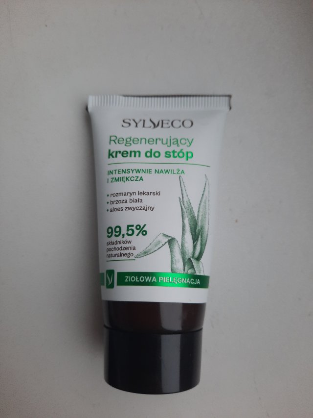 Denkowanie część druga :)  Kwiecień w wiosenno-wielkanocnych barwach - denkuję w żółci, zieleni, bieli i różu. 🐣🍀🐇🌸