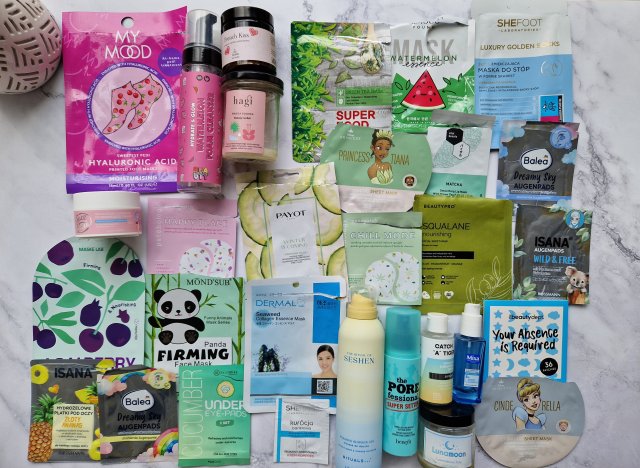 Denkowanie część druga :)  Kwiecień w wiosenno-wielkanocnych barwach - denkuję w żółci, zieleni, bieli i różu. 🐣🍀🐇🌸