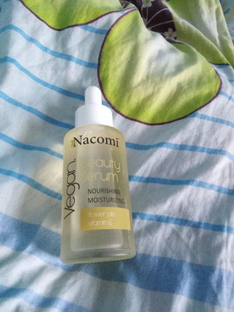 Nacomi Serum do twarzy, Odżywczo-nawilżające