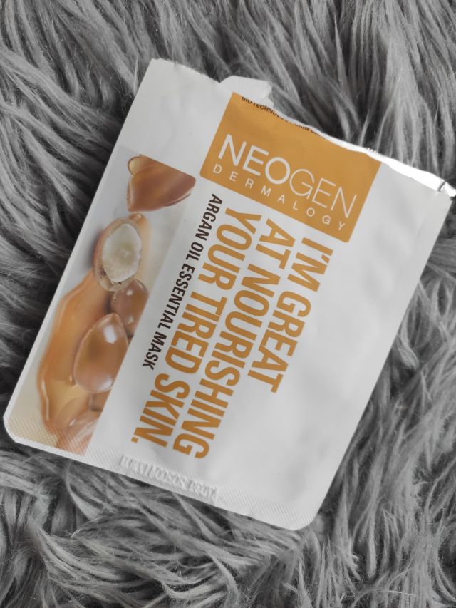 akcja denkowanie! grudzień - kosmetyki w świątecznych opakowaniach i świątecznych kolorach 🎄❄️⛄🎀🎁🎅