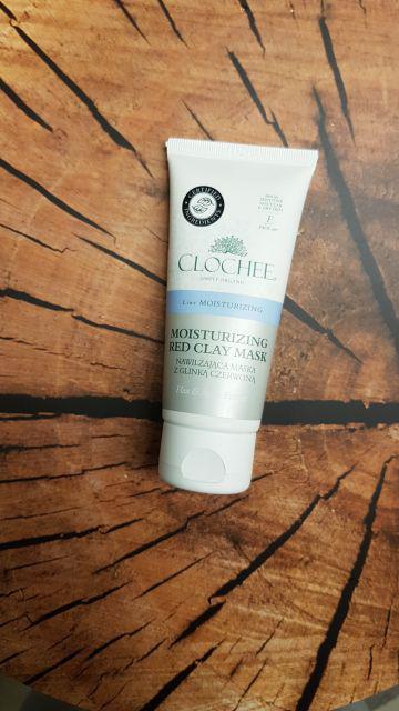 Clochee, maska z czerwoną glinką