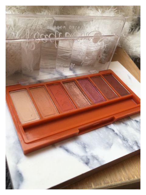 Lovely Paleta cieni do powiek, Peach Desire