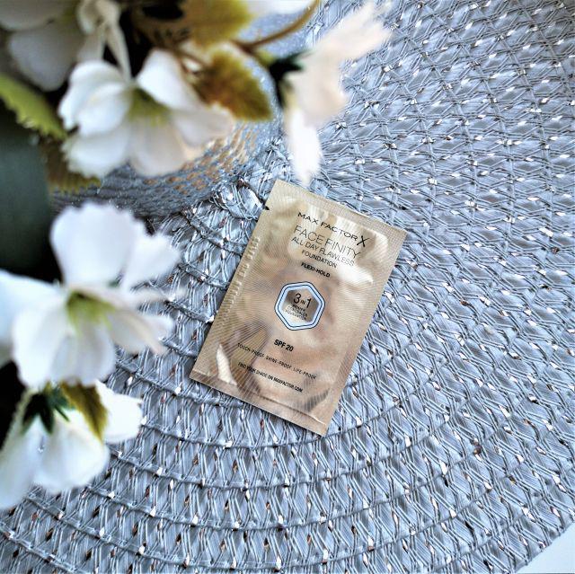 Max Factor Facefinity All Day Flawless, Podkład do twarzy, 3w1, nr 50 Natural 