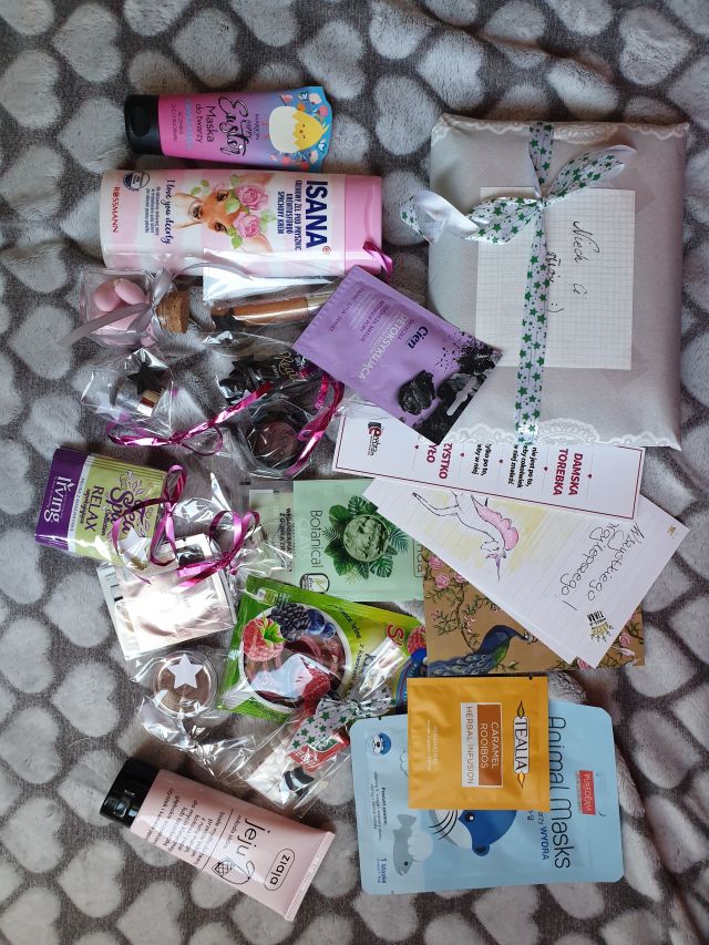 ✩ Kalendarz urodzinowy Clouders ✩