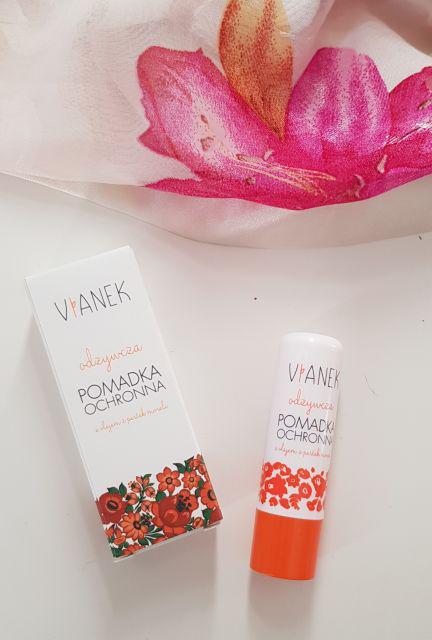 Vianek Pomadka ochronna do ust, Seria pomarańczowa, Odżywcza z olejem z pestek moreli