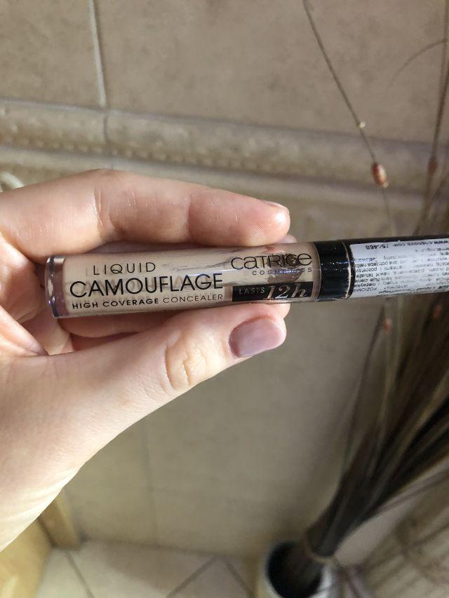 Catrice Liquid Camouflage, Korektor w płynie, nr 020 Light Beige