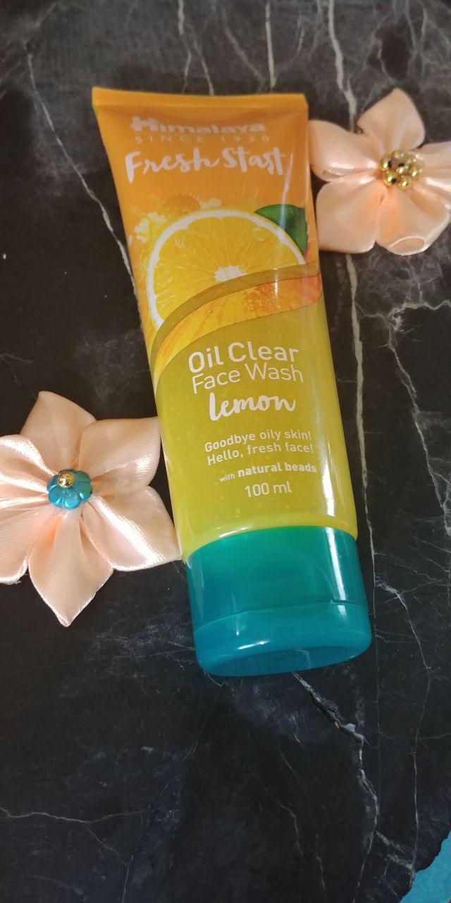 Himalaya Oil clear face wash lemon