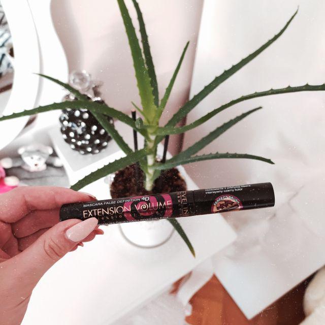 Eveline Extension Volume 4D False Definition Extra Volume & Carbon Black Mascara, tusz do rzęs