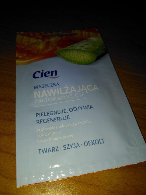Cien Maseczka do twarzy, Nawilżająca, Z witaminami E, C i F