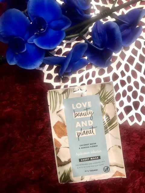 Love Beauty and Planet Maseczka do twarzy, Coconut Water & Mimosa Flower, Hydration Infusion