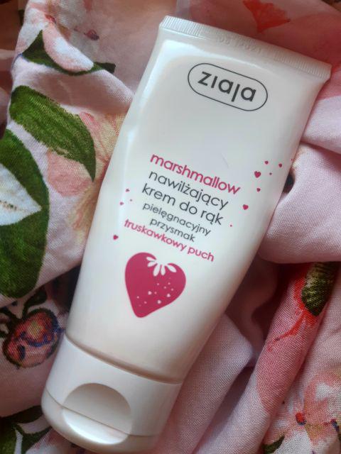Ziaja Pielęgnacyjny Przysmak, Marshmallow, Krem do rąk, Truskawkowy puch