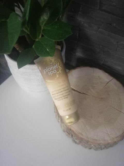 Avon Planet Spa, Treasures Of The Desert, Peeling do twarzy, Oczyszczający, Marokański olej arganowy
