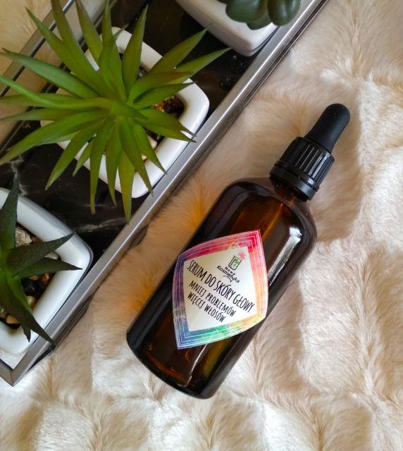 Nowa Kosmetyka Serum do skóry głowy, Mniej problemów, więcej włosów