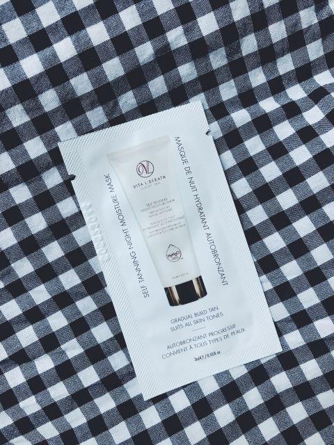 Probka maska samoopalajaca vita Liberata na noc