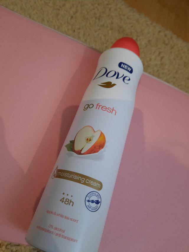 Dove Antyperspirant w sprayu, Go Fresh, Apple & White Tea
