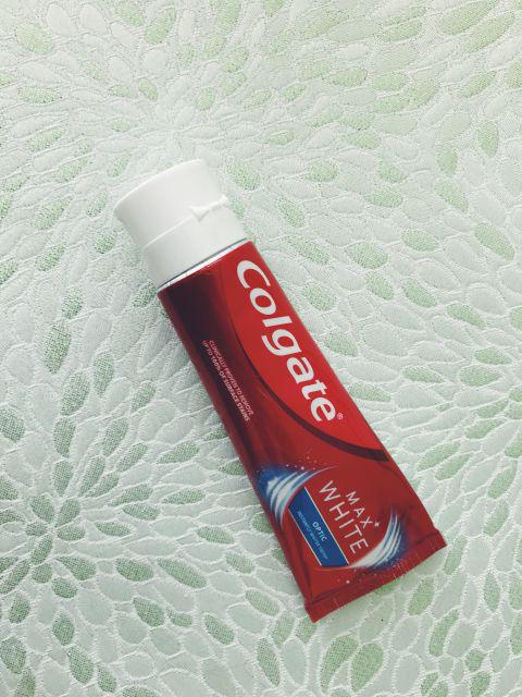 Colgate pasta do zębów White optic 
