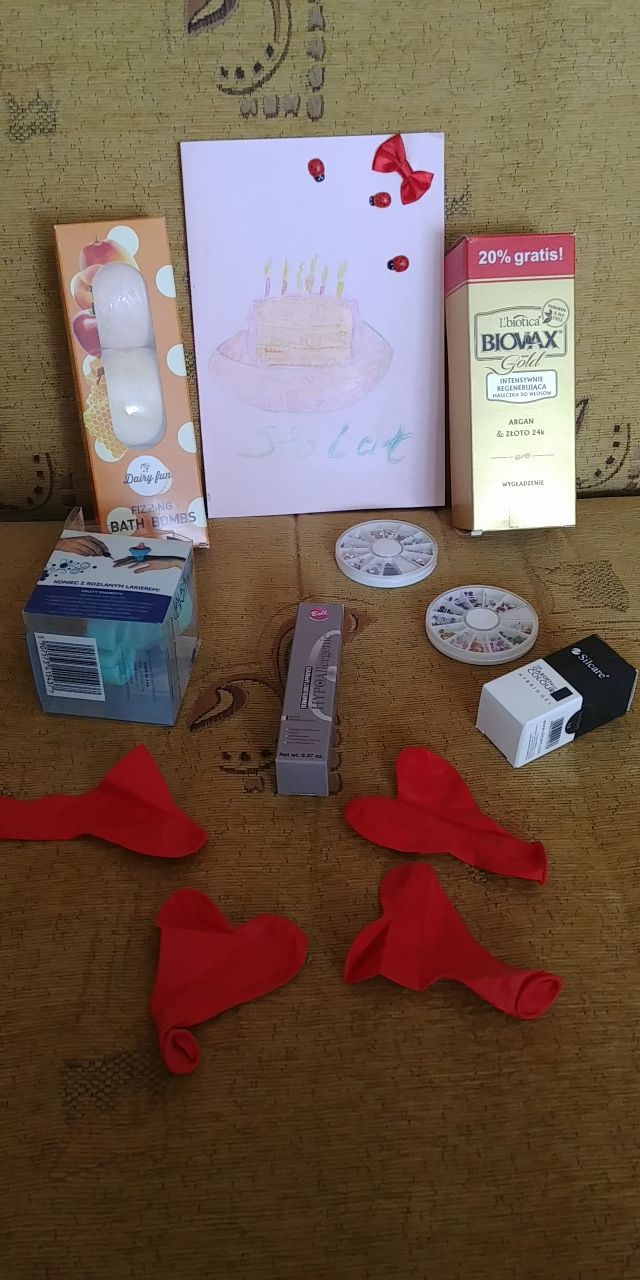 ✩ Kalendarz urodzinowy Clouders ✩