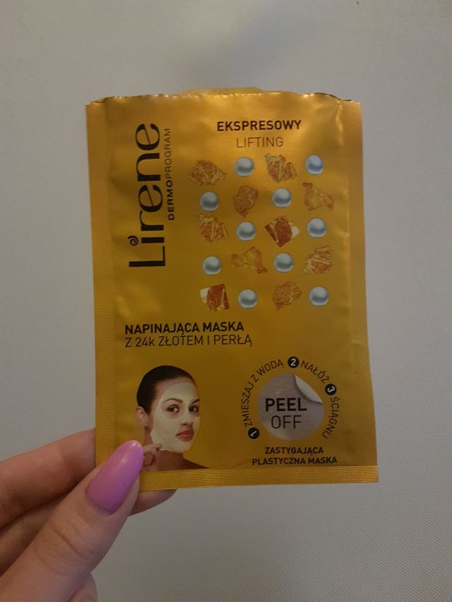 akcja denkowanie! grudzień - kosmetyki w świątecznych opakowaniach i świątecznych kolorach 🎄❄️⛄🎀🎁🎅