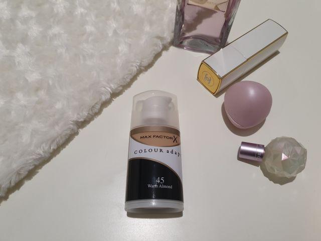 Max Factor Colour Adapt, Podkład kryjący dopasowujący się do naturalnego koloru skóry, 45 Warm Almond