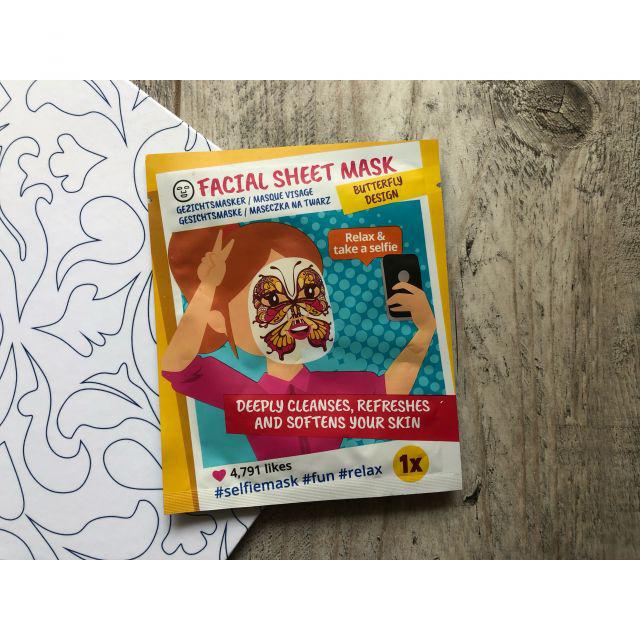 relax and take a selfie butterfly design