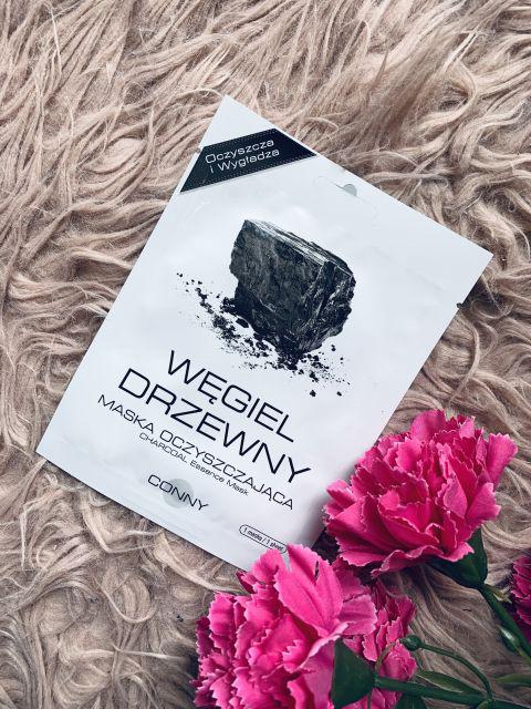 Conny Maska do twarzy w płacie, Oczyszczająca, Węgiel Drzewny
