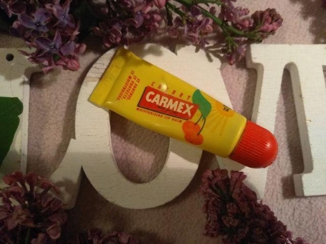 Carmex wiśnia w tubce