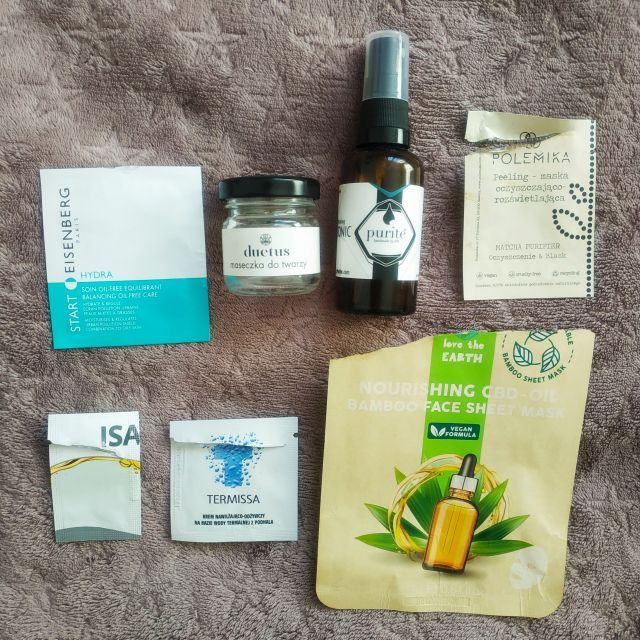 akcja denkowanie! grudzień - kosmetyki w świątecznych opakowaniach i świątecznych kolorach 🎄❄️⛄🎀🎁🎅