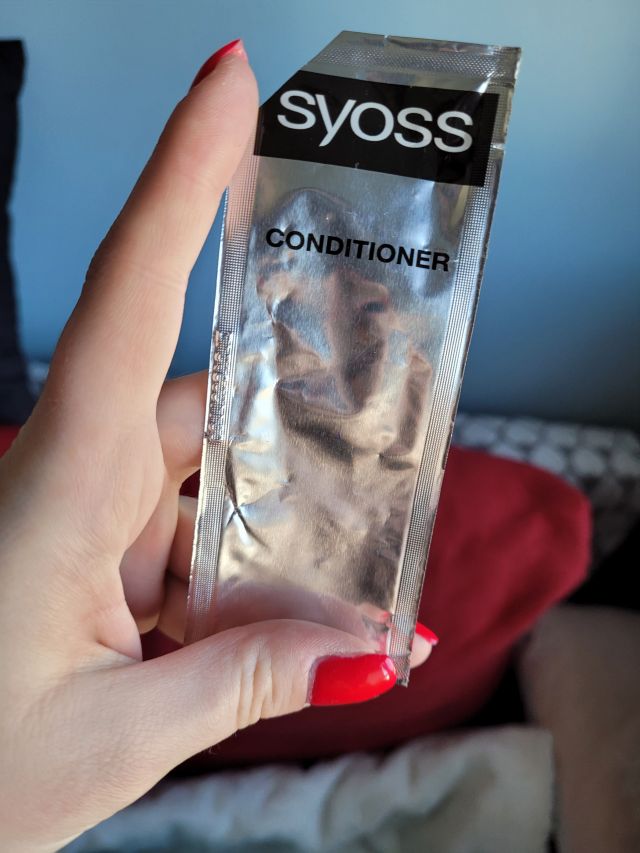 akcja denkowanie! grudzień - kosmetyki w świątecznych opakowaniach i świątecznych kolorach 🎄❄️⛄🎀🎁🎅