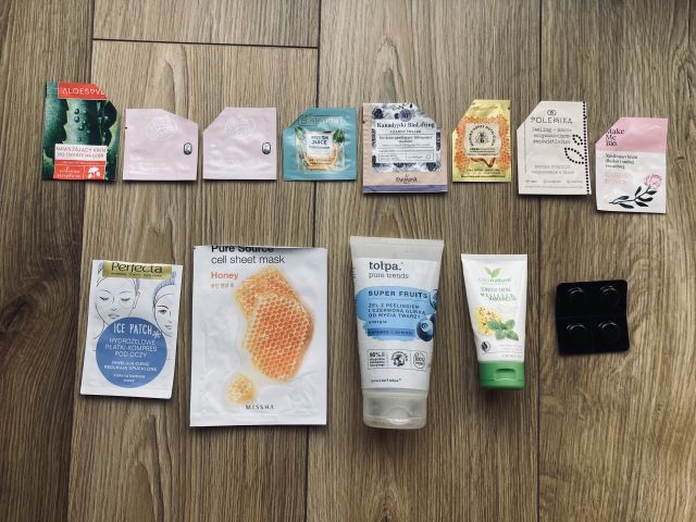 akcja denkowanie! grudzień - kosmetyki w świątecznych opakowaniach i świątecznych kolorach 🎄❄️⛄🎀🎁🎅