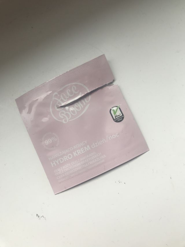 akcja denkowanie! grudzień - kosmetyki w świątecznych opakowaniach i świątecznych kolorach 🎄❄️⛄🎀🎁🎅