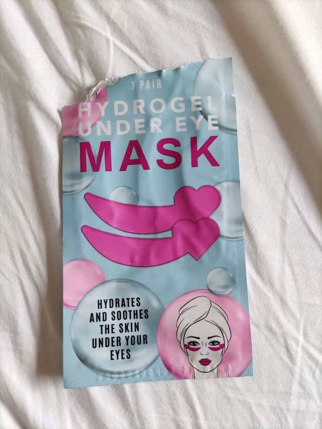 akcja denkowanie! grudzień - kosmetyki w świątecznych opakowaniach i świątecznych kolorach 🎄❄️⛄🎀🎁🎅