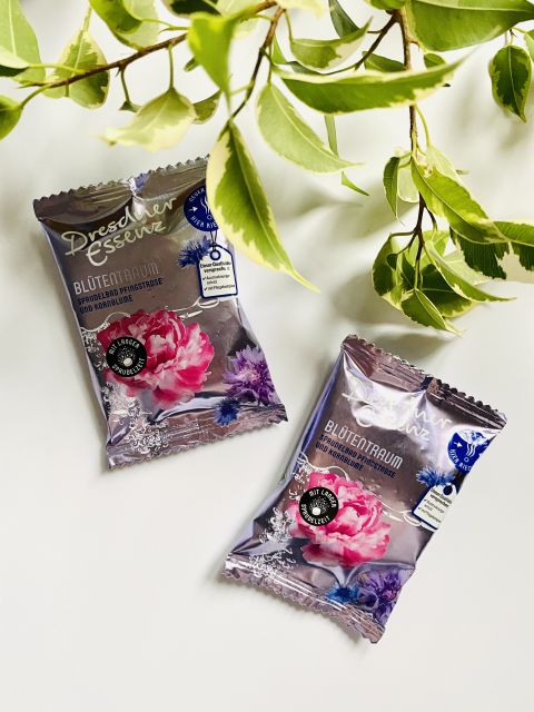 Dresdner Essenz Kostka do kąpieli, Blütentraum, Piwonia i Chaber 