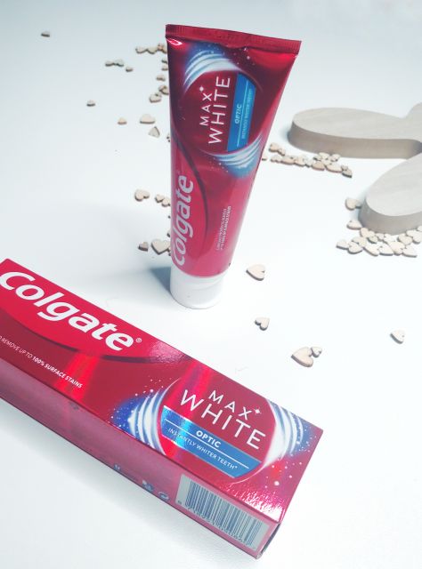 Pasta do zębów Colgate Max White Optic