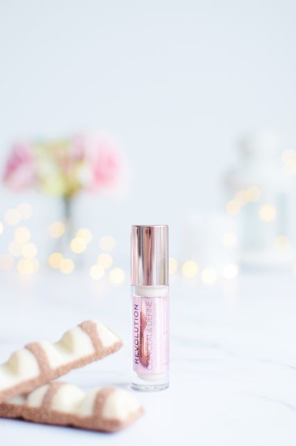 Makeup Revolution Conceal & Define, Korektor do twarzy, nr C1