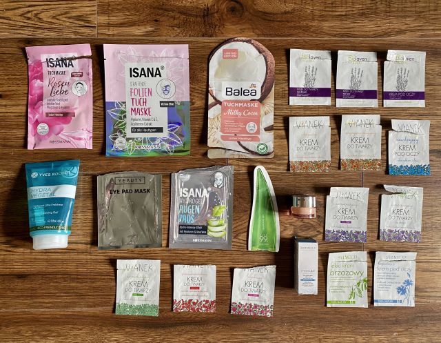 akcja denkowanie! grudzień - kosmetyki w świątecznych opakowaniach i świątecznych kolorach 🎄❄️⛄🎀🎁🎅