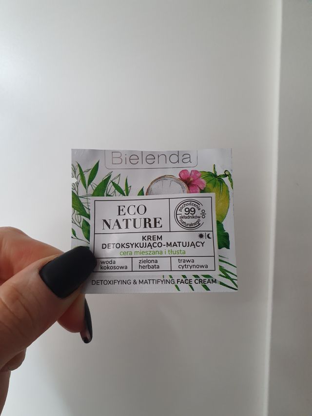 akcja denkowanie! grudzień - kosmetyki w świątecznych opakowaniach i świątecznych kolorach 🎄❄️⛄🎀🎁🎅