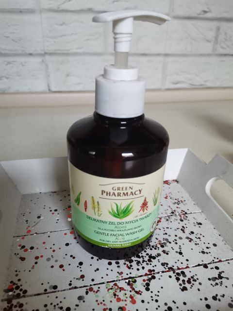 Green Pharmacy Żel do mycia twarzy, Delikatny, Aloes