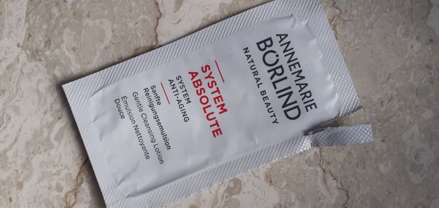 akcja denkowanie! grudzień - kosmetyki w świątecznych opakowaniach i świątecznych kolorach 🎄❄️⛄🎀🎁🎅