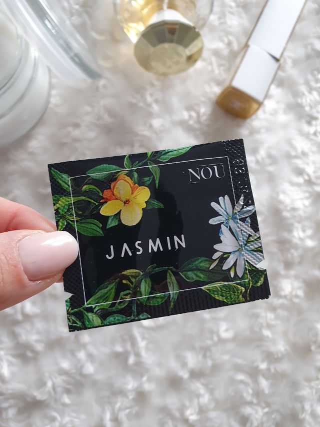 próbka zapachu nou jasmin